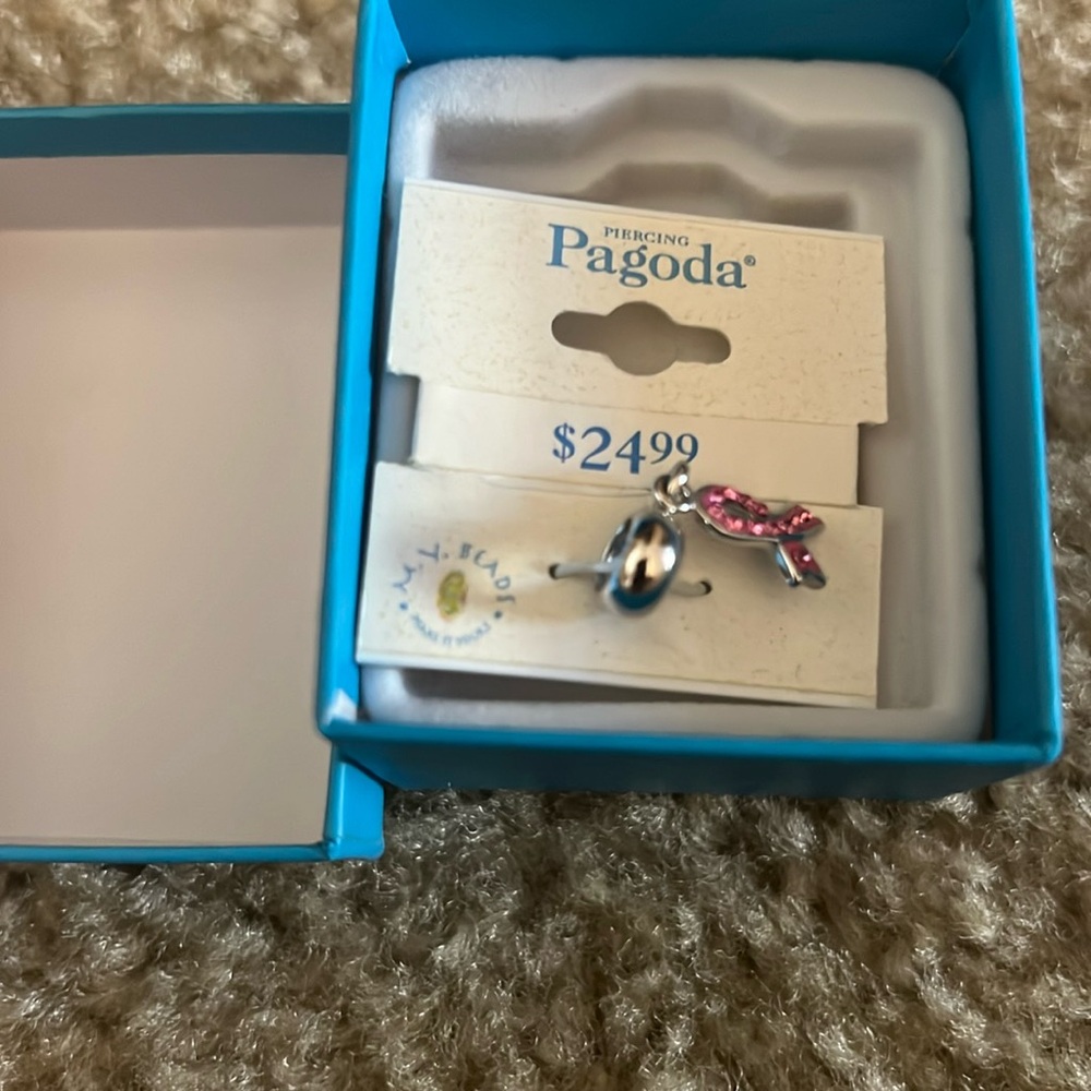 NWT! Breast cancer awareness charm